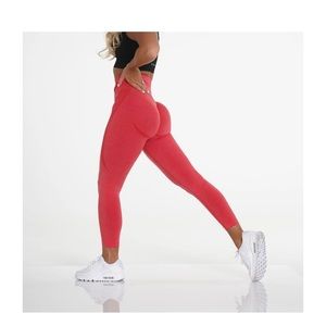 ISO -NOT FOR SALE- NVGTN SMALL CURVE leggings